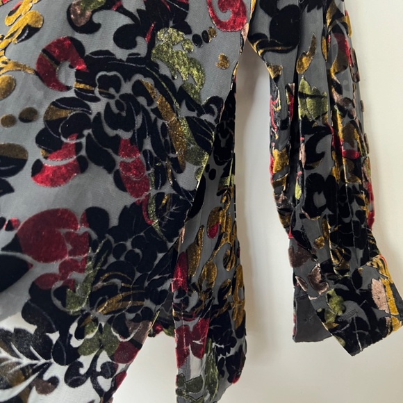Mantles Devorsheer loose  style shirt size small floral print long sleeves - Picture 6 of 7